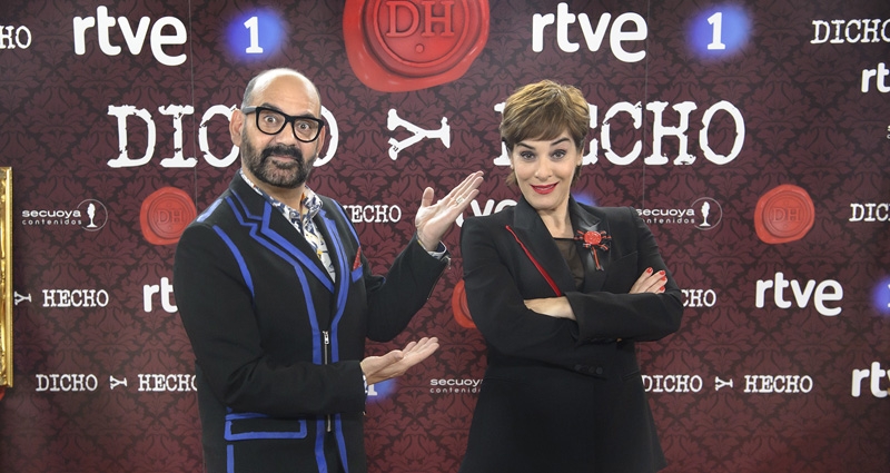 Anabel Alonso y José Corbacho, presentadores de 'Dicho y Hecho'