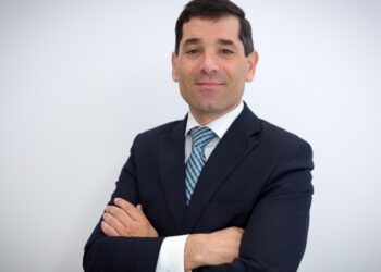 Francisco Hevia como Director Senior de Comunicación Corporativa