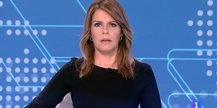 Pilar García Muñiz dando la información "falsa"