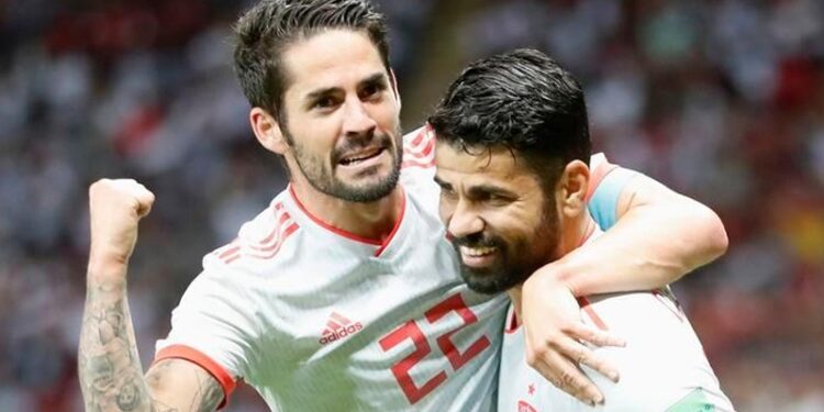 Diego Costa e Isco, en el partido entre Irán y España