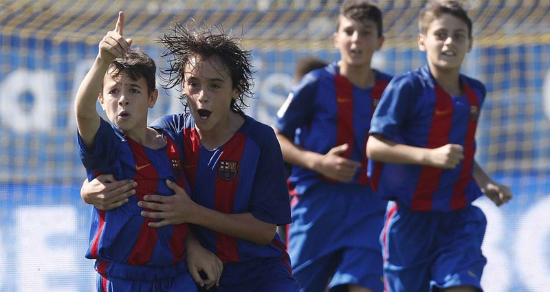 Futbolistas del Barça celebrando un gol