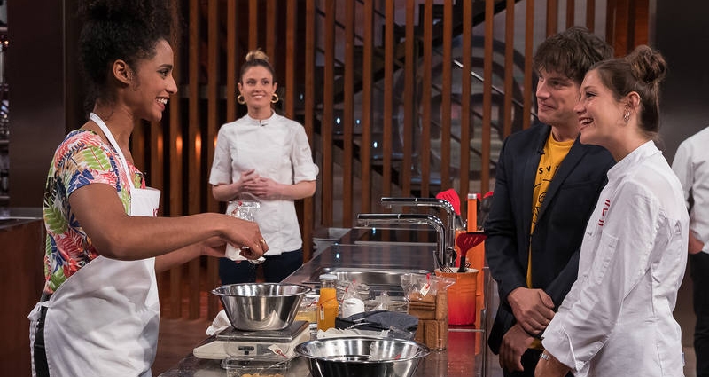 Miri visita 'MasterChef', que afronta su semifinal