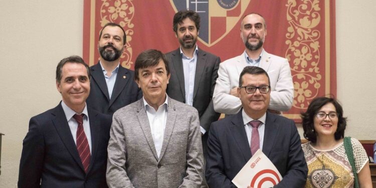 Foto de familia del Campus Inclusivo Universidad Complutense