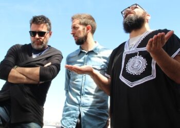 Quequé, David Broncano e Ignatius, integrantes de 'La vida moderna'