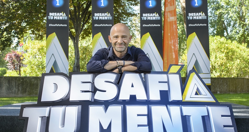 Antonio Lobato, presentador de 'Desafía tu mente'