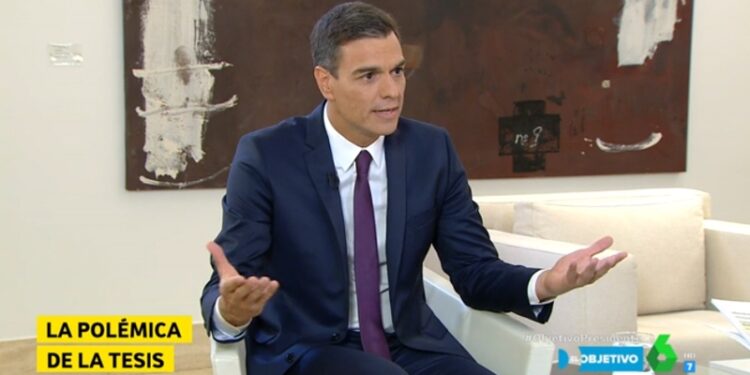 Pedro Sánchez siendo entrevistado por Ana Pastor en 'El objetivo'