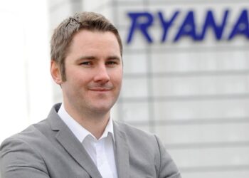 Ryanair busca nuevo Director de Comunicación, Robin Kiely abandona