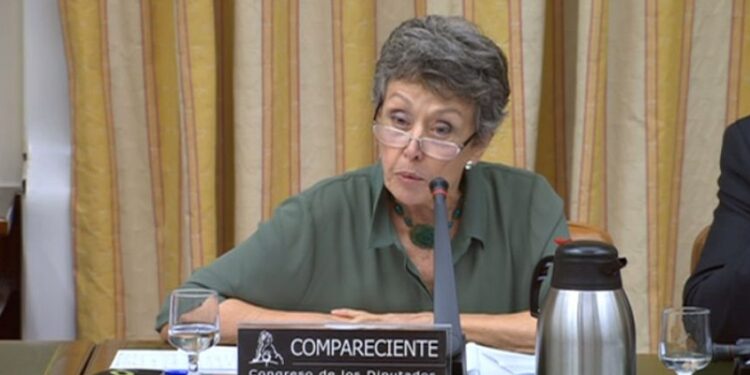 Rosa María Mateo, Administradora única de RTVE durante una Comisión Mixta de Control al ente público