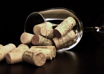 Torres y Carrera analiza el sector vinícola español y sus principales retos