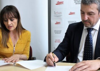Dos asociaciones españolas firman un convenio centrado en la seguridad del paciente y la humanización