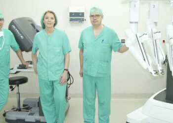 cirugia robotica canceres orofaringe
