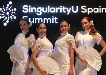 Flamenco y tecnología se citaron en el SingularityU Spain Summit de la mano de .beon