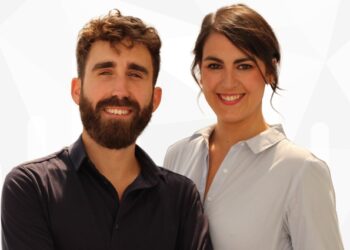 Aitor Albizua y Marina Fernández, conductores de 'De buenas a primeras' (SER)