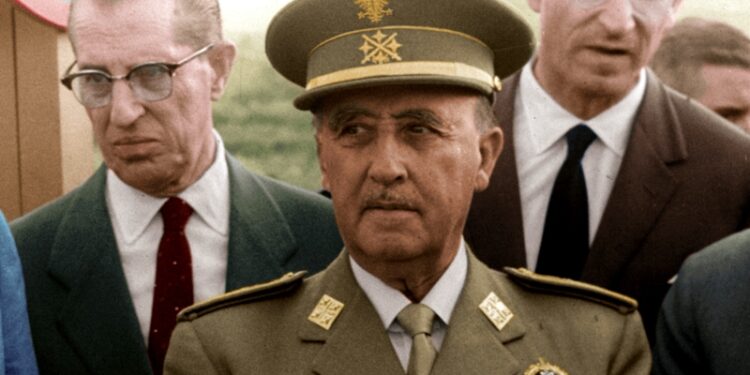 Fotograma de Francisco Franco durante 'El franquismo en color'