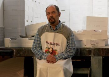 Antonio Recio se lamenta junto a su camión en un capítulo de 'LQSA'