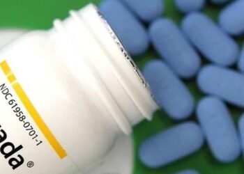 Sanidad financiará con fondos públicos la pastilla contra el VIH