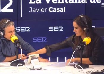 Villacís impone las preguntas a Javier Casal (La ventana) en una entrevista en directo