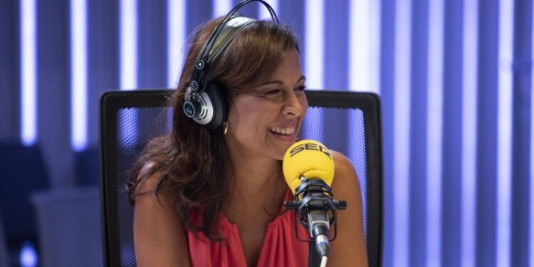 Mara Torres, presentadora de 'El faro'