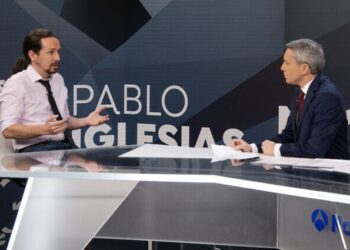 Pablo Iglesias responde a las preguntas de Vicente Vallés en Antena 3