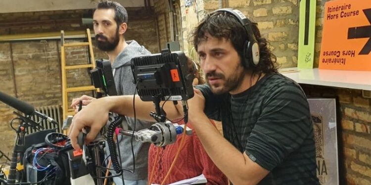 Álex Rodrigo durante el rodaje de 'El último show' (CARTV)
