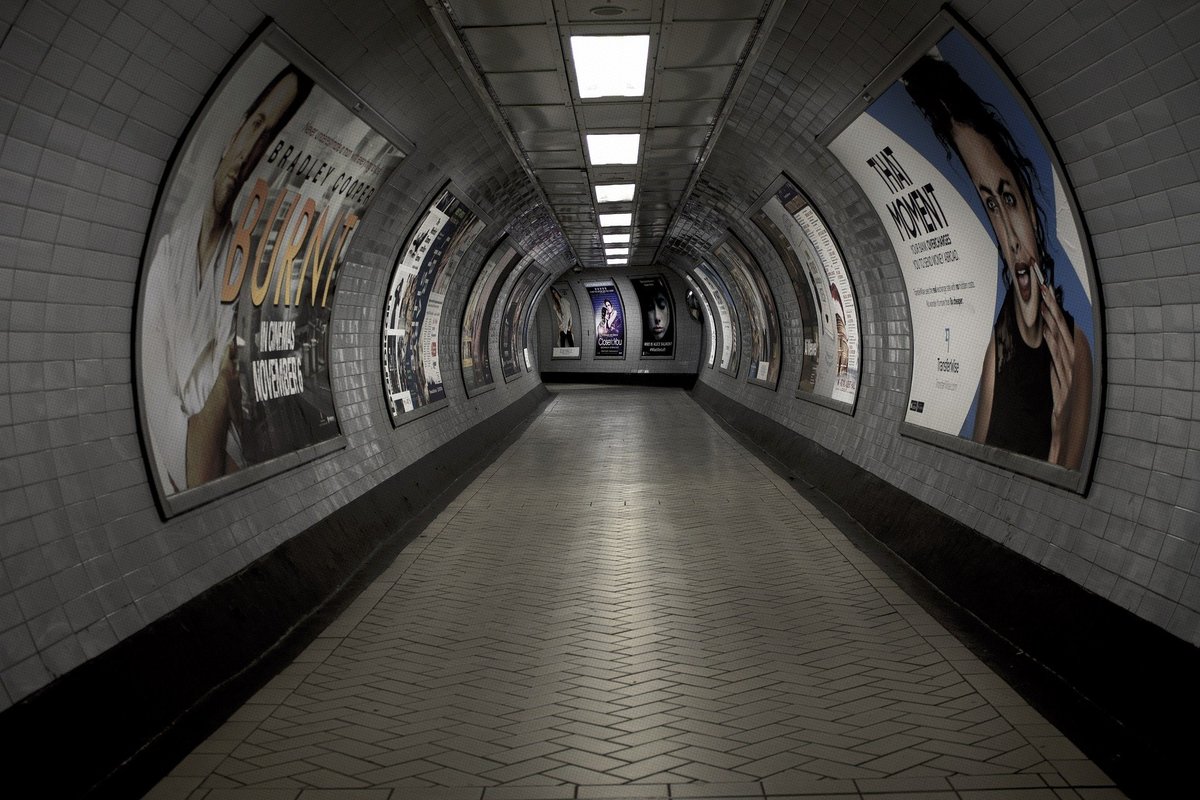 london-underground-4367265_1920 (4) (2).jpg