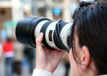 La FAPE solicita al Gobierno "ayudas urgentes" para periodistas y fotorreporteros autónomos