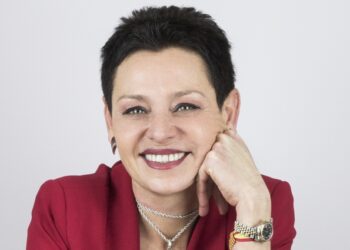 Esther Castellano, nueva presidenta de Dircom Comunidad Valenciana y Región de Murcia