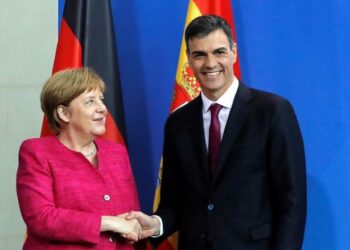 Iván Redondo desinfla el discurso de Sánchez en Europa tras el fiasco con Calviño, Merkel le lee la cartilla