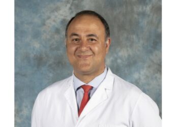 Dr. Emiliano Calvo