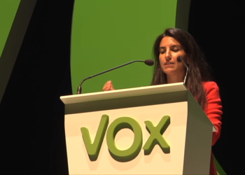 ‘La última hora’ mantiene su cruzada contra Vox y Rocío Monasterio