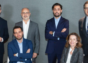 beBartlet incorpora a LLYC como socio minoritario de la compañía