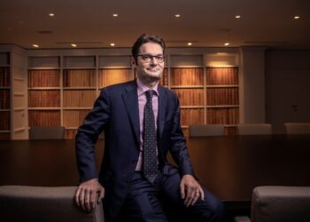 Prisa abre las puertas al cambio y ratifica a Josheph Oughourlian como presidente