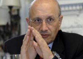 El Consejo General de Enfermería se querella contra Máximo González Jurado