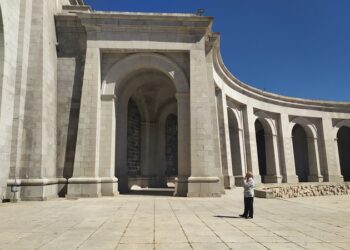 DMAX estudia el legado arquitectónico de Franco