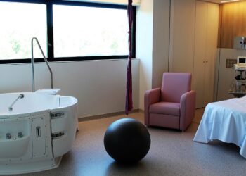 El Hospital Universitario General de Villalba incorpora la hidroterapia en el proceso del parto a su cartera de servicios