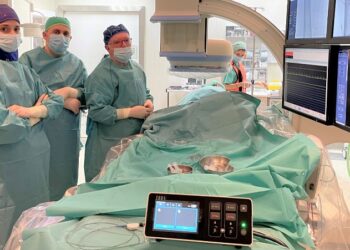 El Hospital Ruber Internacional trata con éxito una trombosis venosa crónica de miembro inferior