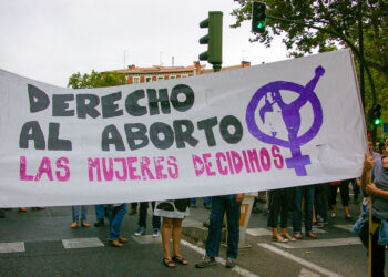 Desciende el apoyo al derecho al aborto en España