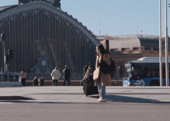 El nuevo spot de Zity, un homenaje a Paco Martínez Soria, a la película ‘La ciudad no es para mí’ y al Renault 4L