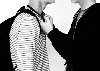 ¿Cómo detectar el acoso escolar y qué pasos seguir si tu hijo es el acosador?