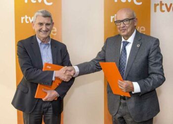 RTVE y la APM firman un acuerdo de colaboración para la formación de los periodistas