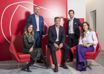 Evercom incorpora como socios a cuatro de sus directores