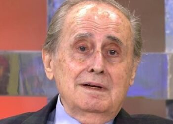 ‘Mosqueo’ en ‘El Mundo’ tras la polémica de Peñafiel: un colaborador discutido y fallo de controles