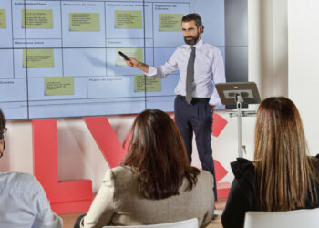 LLYC pone en marcha ‘Executive’, su unidad de educación directiva