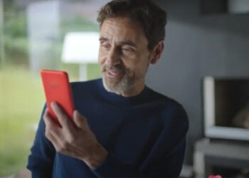 Ourtime estrena el 2022 con una campaña más creativa para conectar a los solteros mayores de 50 años