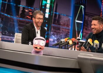 Antena 3 (14%) se impone a Telecinco (13,1%) por tercer mes consecutivo