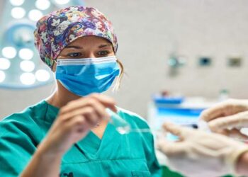 HM de Barcelona, es el primer hospital privado de España en reclutar voluntarios para el ensayo clínico de la vacuna contra covid 19