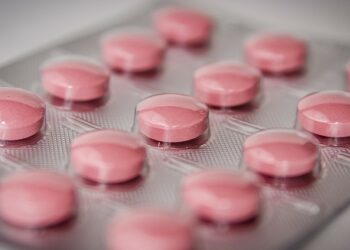 Las donaciones de medicamentos a Ucrania deberán tener autorización expresa de la Aemps