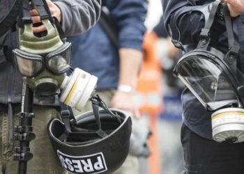 Varias organizaciones piden a los medios que garanticen la seguridad de los periodistas y colaboradores españoles en Ucrania