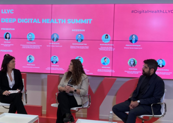 LLYC analiza las principales  oportunidades que ofrece la digitalización al sector salud