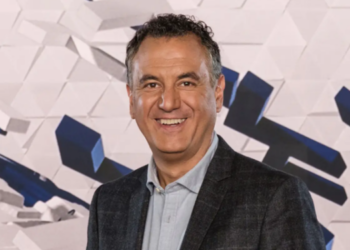 Roberto Brasero tomará el relevo de ‘Antena abierta’ los domingos por la tarde